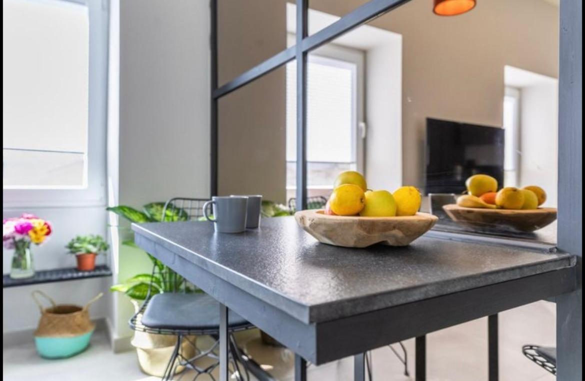 New - Designer Finished 1 Bedroom Apartment A 5 Minutes Ferry Away From Valletta Моста Экстерьер фото